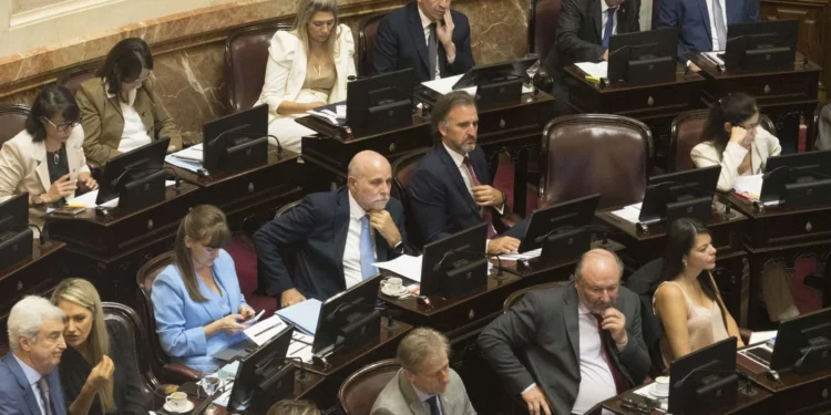 El oficialismo logró aprobar la reforma a la ley de Glaciares en el Senado y el Gobierno estalló en euforia