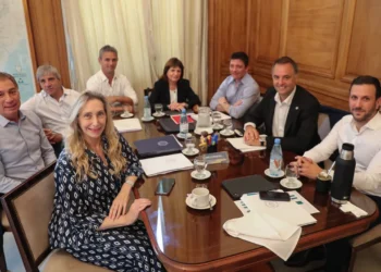 Tras el escándalo de Adorni, el Gobierno trabaja a contrarreloj para inaugurar una nueva narrativa