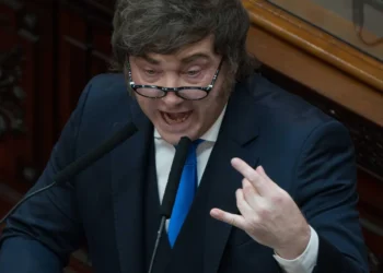 Milei volvió a apuntar contra Paolo Rocca, los empresarios “prebendarios” y FATE