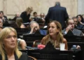 El Gobierno quedó conforme con el desempeño de Adorni y UxP hizo un balance positivo del papel que jugó en la sesión