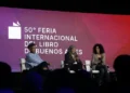 Tres escritoras abrieron el debate en la Feria del Libro con una charla atravesada por política y literatura