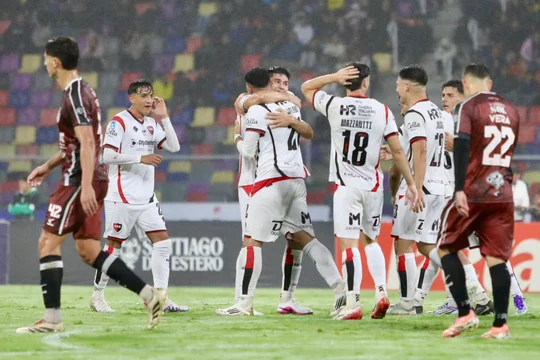 Newell’s le ganó a Central Córdoba por 3-1 y salió del fondo de la zona A del Torneo Apertura 2026