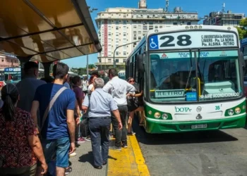 Cuáles son las líneas de colectivos que tendrán servicio reducido este miércoles