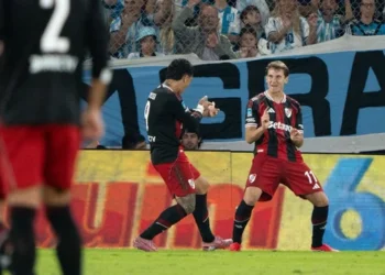 River le ganó a Racing por 2-0, sigue invicto en el ciclo Coudet y escolta la zona B del Torneo Apertura 2026