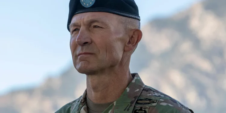 Gobierno de Trump ordenó el retiro inmediato del jefe del Estado Mayor del Ejército de los Estados Unidos
