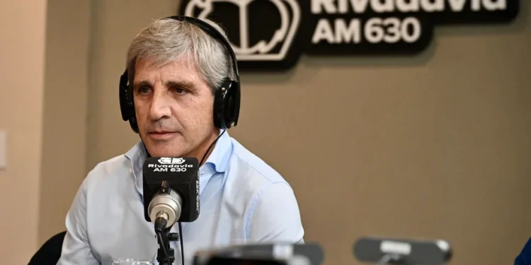 Luis Caputo: “Lo de Adorni no afecta en nada a la economía»