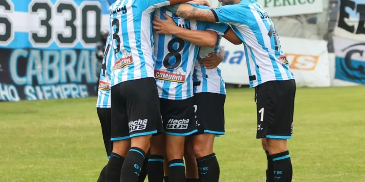 Gimnasia de Jujuy le ganó a Patronato por 2-0 y comparte la punta de la zona B de la Primera Nacional 2026
