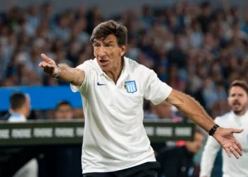 No pega una: Racing pierde a dos de sus titulares para los octavos de final ante Estudiantes de La Plata
