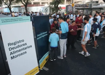 Tribuna Segura: el Gobierno amplió el programa y prohibió el ingreso de deudores alimentarios a estadios
