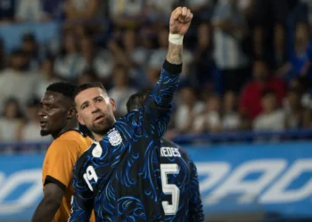 La Selección argentina debuta con equipo completo: la amnistía de FIFA permite que Otamendi juegue ante Argelia