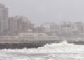 Tras el golpe de la ciclogénesis, extienden el alerta meteorológico en Mar del Plata: esperan ráfagas de 80 km/h