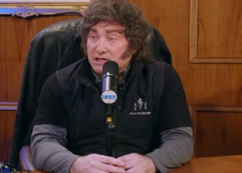 El Gobierno ajusta su narrativa económica y le baja el precio al “riesgo kuka”