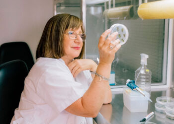 Especialista en agrobiotecnología del CONICET: ganadora del Premio Internacional L’Oréal-UNESCO “Por las Mujeres en la Ciencia”