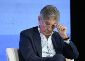 Hugo Sigman presentó un recurso ante la Cámara y la declaración fue suspendida por Lijo