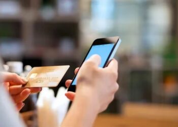 El Gobierno condiciona la compra de Telefónica por Telecom a la cesión de 6 millones de usuarios