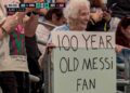 La fan de Messi de casi 100 años que se volvió viral en el triunfo de Argentina ante Austria