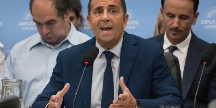 El Gobierno acelera la renegociación de grandes convenios colectivos