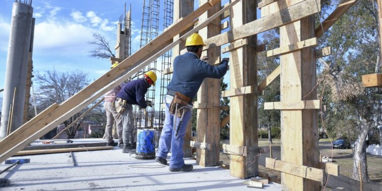 Construcción: la mayor parte de la industria tiene menor actividad y reina la cautela por la recuperación