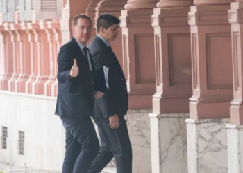 Santilli dijo que Adorni estaba “anímicamente destruido” y que el gobierno de Milei es el más reformista de la historia