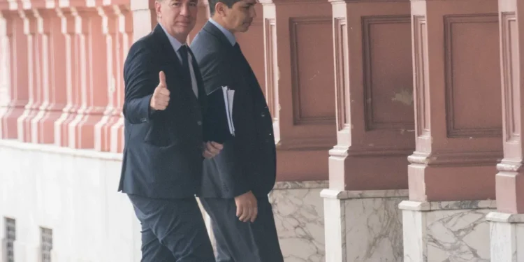 Santilli dijo que Adorni estaba “anímicamente destruido” y que el gobierno de Milei es el más reformista de la historia