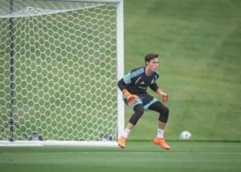 La razón por la que Santiago Beltrán se quedó en la Selección argentina y cuándo regresa al país