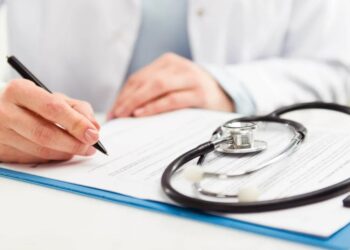 El Gobierno le da otro mes a prepagas y obras sociales para adecuar sus facturas y contratos