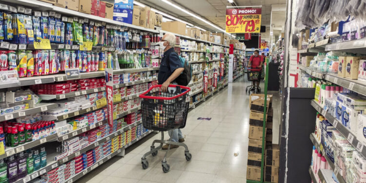 Advierten que la falta de inversiones frena la recuperación del consumo