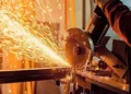 Según la UIA, la actividad industrial cayó 1,8% en junio y cerró un primer semestre en rojo