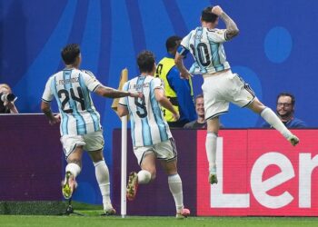 Argentina se cruzará con Suiza en cuartos de final, tras un sufrido triunfo ante Egipto