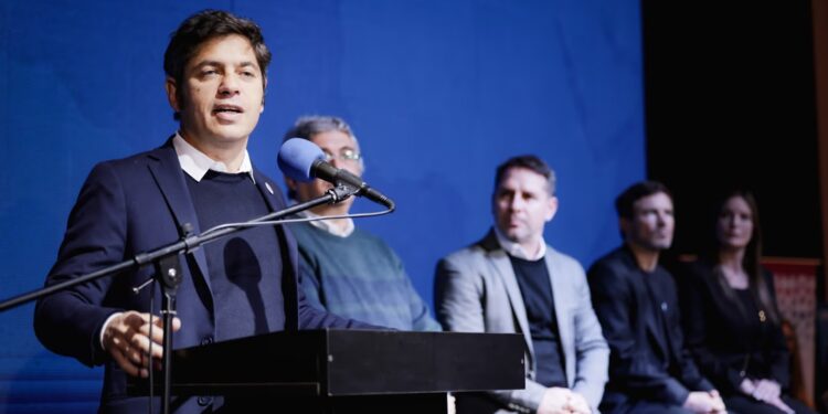 Kicillof no descartó competir en una interna en 2027, pero pidió no hablar de candidaturas