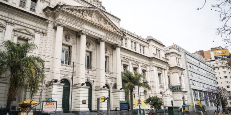 UN INFORME DE LA UBA ADVIERTE SOBRE LOS EFECTOS DEL CRECIMIENTO ASIMÉTRICO EN EL ACTUAL MODELO ECONÓMICO