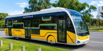 Trambús: cuándo se inaugura el nuevo colectivo 100% eléctrico y qué porcentaje de la obra está hecha