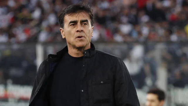 Reunión clave en Independiente: definen el futuro de Quinteros tras la eliminación en Copa Argentina
