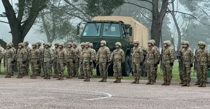El Gobierno destina más de $50.000 millones mensuales a la recomposición salarial de las Fuerzas de Seguridad y las Fuerzas Armadas