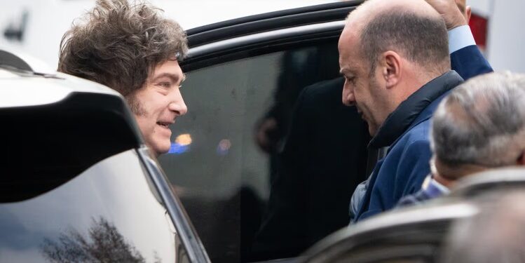 Preocupación en el Gobierno por el repunte económico en la micro: ¿por qué Milei sostiene lo contrario?