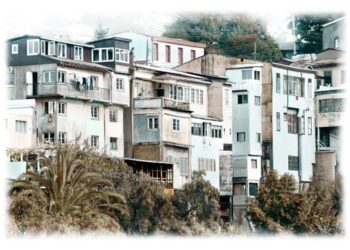 Marcelo Kohn propone otra mirada sobre Valparaíso en una muestra fotográfica en la UCA