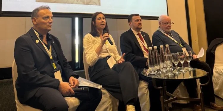 «Vivir y envejecer en contextos de desigualdad»