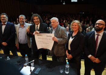 ALEJANDRO DOLINA RECIBIÓ EL DOCTORADO HONORIS CAUSA DE LA UBA