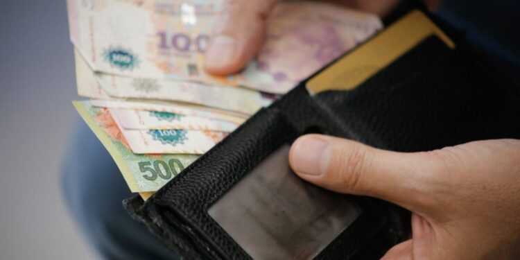 La inflación de los trabajadores bajó a 1,7%, pero el mayor golpe sigue siendo para los jubilados