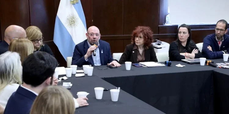 Refuerzan acciones en salud mental y consumos problemáticos en adolescentes