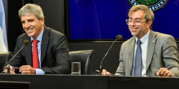 El Gobierno aseguró que no habrá volatilidad de cara al año electoral y afirmó que la economía llegará “mucho más fuerte y sólida”