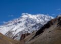 Aconcagua: prohíben las actividades deportivas de alto riesgo durante la temporada