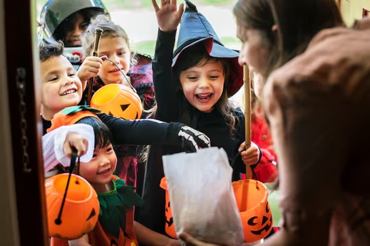 Canasta de Halloween 2026: cuánto cuesta armar la decoración y los disfraces para los niños