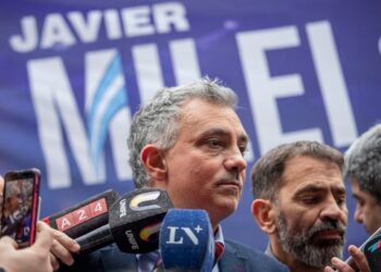 Provincia: LLA arremete contra el cobro de tasas municipales