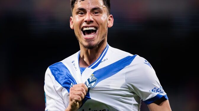 Vélez aplastó 5-0 a Central Córdoba de Santiago del Estero y le pisa los talones a Boca en la tabla anual