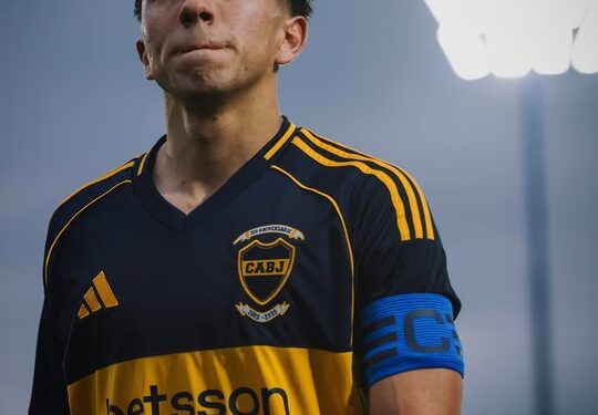 Quién es el juvenil de Boca que promovió Arruabarrena tras las lesiones de dos jugadores