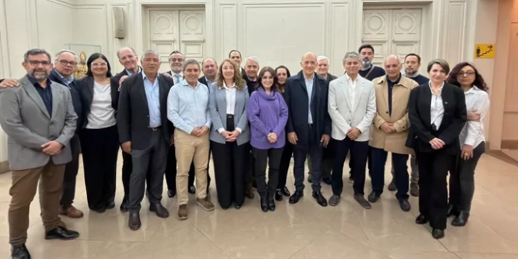 La Ciudad y el INCUCAI firmaron un convenio para la atención de pacientes con enfermedad renal crónica avanzada